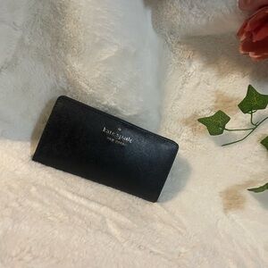 NWOT Kate Spade Black Wallet